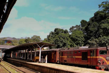 හෙට සිට වෙනස් වන නව දුම්රිය කාල සටහන..