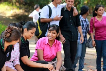 பல்கலைக்கழகங்களை  திறக்க அனுமதி