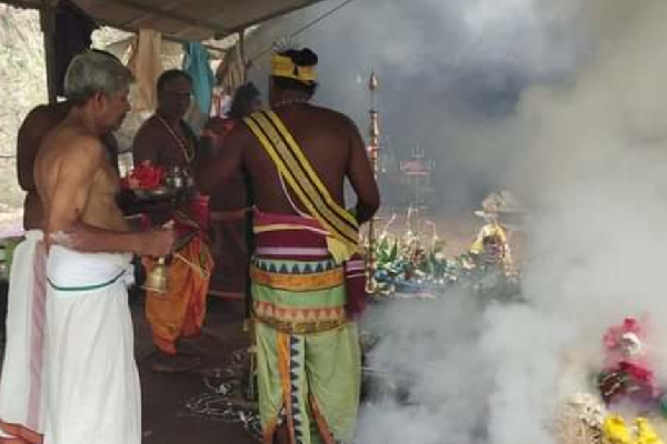 வெடுக்குநாறி ஆதிலிங்கேஸ்வரனுக்கு 108 கலச சங்காபிஷேகம்! | Sangabhishekam Vedukunari Adilingeswaran