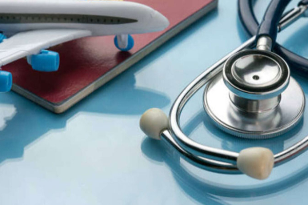 நாட்டை விட்டு வெளியேறும் வைத்தியர்கள் : விடுக்கப்பட்ட எச்சரிக்கை | Doctors Leaving The Country