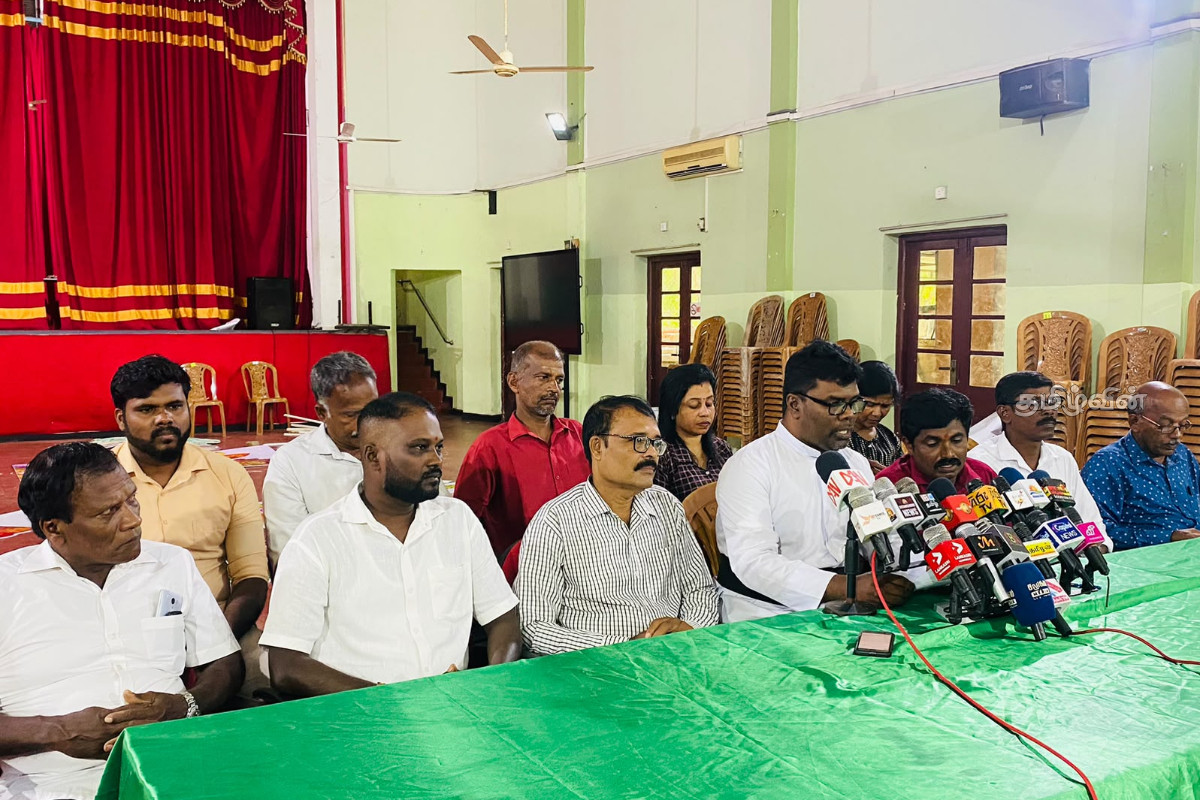 மயிலத்தமடு - மாதவனை மேய்ச்சல் தரை விவகாரம்: மாபெரும் கவனயீர்ப்பு மற்றும் கதவடைப்பு போராட்டத்திற்கு அழைப்பு | Mayilathamadu Madhavanai Protest மயிலத்தமடு - மாதவனை மேய்ச்சல் தரை விவகாரம்: மாபெரும் கவனயீர்ப்பு மற்றும் கதவடைப்பு போராட்டத்திற்கு அழைப்பு | Mayilathamadu Madhavanai Protest