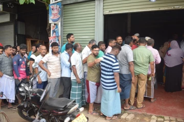 பால்மா விற்பனையில் மோசடி: அதிகாரிகளின் அதிரடி நடவடிக்கை(Photos)