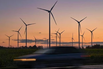 காற்றாலைகளால் பாதிப்பு: சட்டப் போராட்டத்தில் வென்ற பிரெஞ்சு தம்பதி