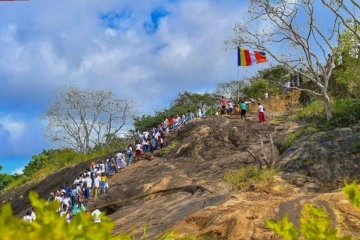ජාතික පොසොන් උත්සවයට සියල්ල සූදානම්- දන්සල් දෙන අයගෙන් පොලිසියෙන් කළ ඉල්ලීම මෙන්න