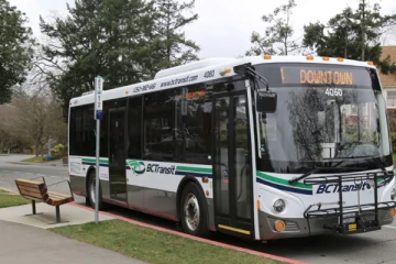 கனடாவில் மொழி கற்பதற்காக பேருந்தில் சென்றுகொண்டிருந்த இளம்பெண்: விபத்தால் நேர்ந்த பரிதாபம்