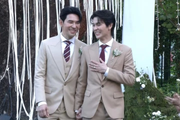 ஒரே பாலின திருமணங்களுக்கான வரலாற்று சிறப்புமிக்க நாள்: தாய்லாந்தில் தம்பதிகள் உற்சாகம்