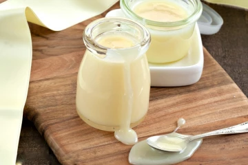 මිල්ක්මේඩ් කඩෙන් අරන් කාපු කාලේ ඉවරයි. මෙන්න රෙසිපි එක.