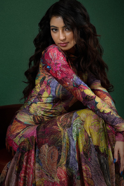 தெய்வ திருமகள் சாரா அர்ஜுனா இது? மாடர்ன் உடையில் கலக்கல் புகைப்படம் | Deiva Thirumagal Sara Arjun Latest Photos Viral