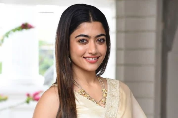 கடற்கரை வீடியோ வெளியிட்ட வாரிசு பட நடிகை ராஷ்மிகா மந்தனா.. வீடியோ இதோ