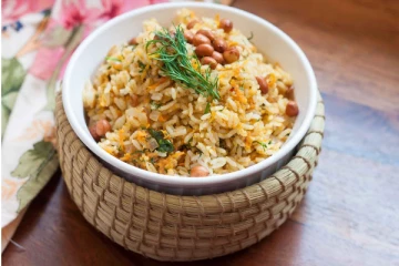 பல நோய்களை அண்டாமல் தடுக்கும் வேர்க்கடலை சாதம் தயார் செய்வது எப்படி?