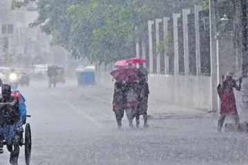 டிசம்பர் 2 & 3-ஆம் தேதிகளில் சென்னை உட்பட 5 மாவட்டங்களுக்கு ஆரஞ்சு அலர்ட்..!! வானிலை ஆய்வு மையம் தகவல்