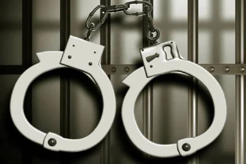 புதுக்குடியிருப்பில் பெண் உள்பட 6 பேர் கைது
