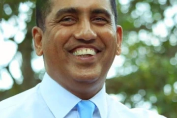 හිටපු ඇමති ජොන්ස්ටන් ඇතුළු තිදෙනෙක්ට අද පැන වූ තහනම..