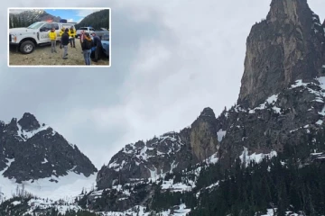 வாஷிங்டன் மலையேற்ற விபத்து: 3 பேர் பரிதாபமாக பலி, அதிர்ஷ்டவசமாக உயிர் தப்பிய நபர்!