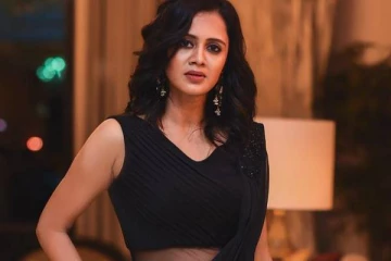 நீ என்னமா Pant போடாம சுத்திகிட்டு இருக்க! விஜே அஞ்சனாவை கலாய்க்கும் நெட்டிசன்கள்..