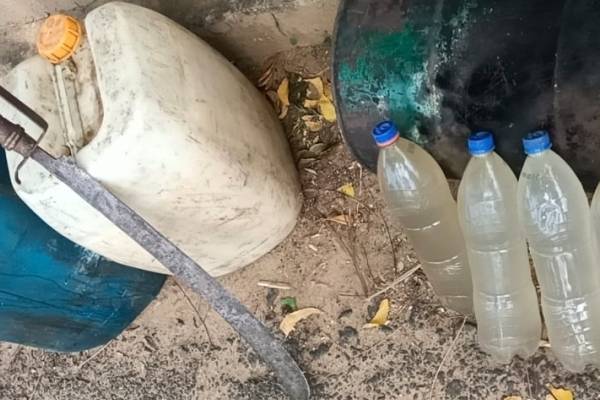 யாழில் அதிரடி சுற்றிவளைப்பு! ஆபத்தான பொருட்களுடன் சிக்கிய நபர் | Action Encirclement In Jaffna
