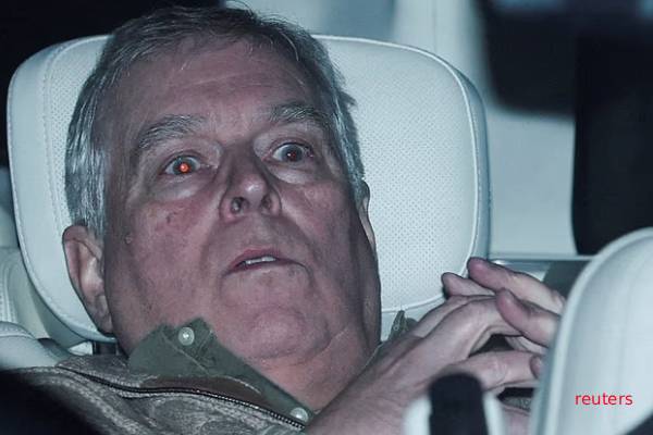 பிரித்தானிய அரச குடும்பத்திற்கு அடுத்த நெருக்கடி... ஆண்ட்ரூ விவகாரத்தை விசாரிக்க FBI மீது அழுத்தம் | Royal Family Andrew Fbi Is Urged