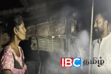 அப்பக்கடையில் அரசியல் நடத்தும் பிரஜாசக்தி குழுவினர்