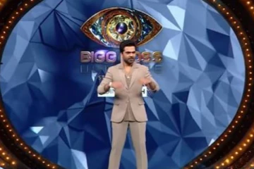 வந்ததுமே கமல் ரசிகர்களிடம் கைதட்டல்களை அள்ளிய சிம்பு