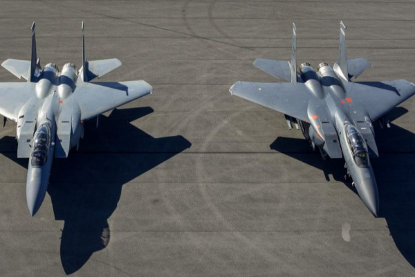 ஈரானை நோக்கி நகரும் அமெரிக்க போர் கப்பல்கள் - டிரம்ப் சொன்னது என்ன? | Trump Says Watching Iran Sends Massive Naval Fleet ஈரானை நோக்கி நகரும் அமெரிக்க போர் கப்பல்கள் - டிரம்ப் சொன்னது என்ன? | Trump Says Watching Iran Sends Massive Naval Fleet