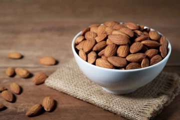 உயிருக்கே உலை வைக்கும் பாதாம்.. இந்த அளவுக்கு மேல் எடுத்து கொள்ளாதீங்க!