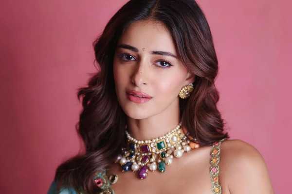 27 வது பர்த்டே... நடிகை அனன்யா பாண்டேவுடன் யார் யார் இருக்காங்க பாருங்க... | Actress Ananyapanday 27Th Birth Day Photos 27 வது பர்த்டே... நடிகை அனன்யா பாண்டேவுடன் யார் யார் இருக்காங்க பாருங்க... | Actress Ananyapanday 27Th Birth Day Photos