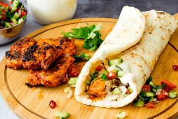 Chicken Shawarma: சுவையான சிக்கன் ஷவர்மா.., இனி வீட்டிலேயே செய்யலாம்