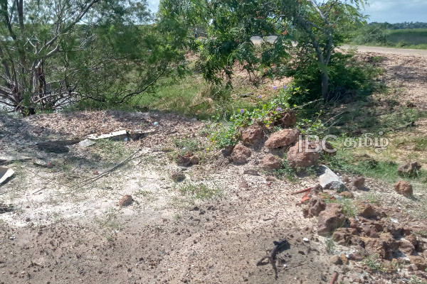 புதுமாத்தளன் சந்தியில் விடுதலைப்புலிகளின் முன்னரங்க தடயம் | Ltte S Advance Trace At Pudumathalan Junction