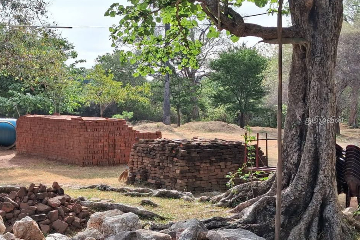 கன்னியா வெந்நீரூற்று அருகே புதிய கட்டுமானம் - விமர்சனங்களுக்கு பதிலடிக் கொடுத்த தொல்பொருள் அதிகாரி | New Construction Near Kaniya Hot Spring