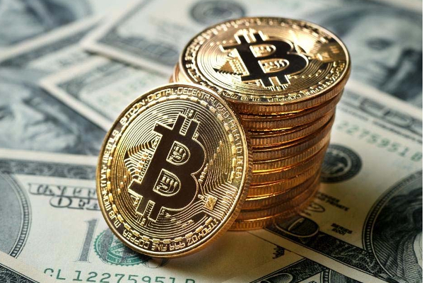 பிட்காயினால் கோடீஸ்வரராகிய நபர்கள்: அடையாளம் தெரியாத நபர் செய்த காரியம் | Transfers Billion Dollars Bitcoins Whale Anonymous