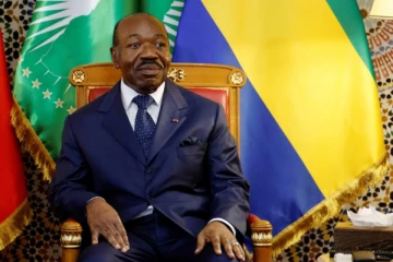 காபோனின் ஆட்சியை கைப்பற்றிய இராணுவம்!