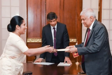 இராஜாங்க அமைச்சராக பதவிப் பிரமாண செய்த சீதா அரம்பேபொல