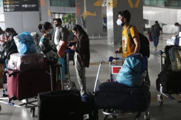 இந்திய உயர் ஸ்தானிகராலயம் அளித்த ஆலோசனைக்கு கனடாவில் வாழும் மாணவர்களின் பதில்...