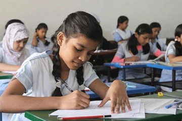 ශිෂ්‍යත්ව විභාගයේ කඩඉම් ලකුණකට උන දේ...