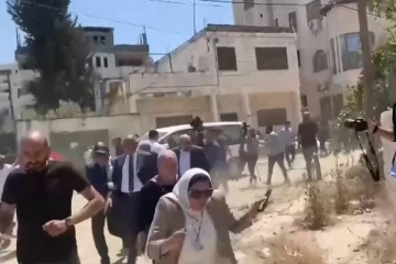 மேற்குக் கரையில் பிரித்தானிய அதிகாரிகள் மீது இஸ்ரேல் தாக்குதல்: உருவாகும் புதிய சிக்கல்