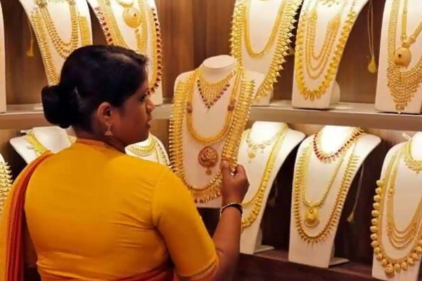 2021 இல் வீழ்ச்சி கண்ட தங்கம் விலை 2022 இல்......ஆச்சர்யப்படுத்தும்; நிபுணர்கள் கணிப்பு | Gold Prices Which Fell In 2021 Will Surprise 2022 2021 இல் வீழ்ச்சி கண்ட தங்கம் விலை 2022 இல்......ஆச்சர்யப்படுத்தும்; நிபுணர்கள் கணிப்பு | Gold Prices Which Fell In 2021 Will Surprise 2022