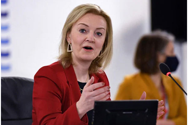 இந்த ஒரு உறுதிமொழிதான்... பிரிட்டன் பிரதமாகிறார் லிஸ் டிரஸ்? | Liz Truss Set To Become United Kingdom Pm
