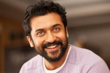 உடல் எடை குறைத்து ஆள் அடையாளம் தெரியாமல் இருக்கும் சூர்யா!! வைரலாகும் புகைப்படம்..