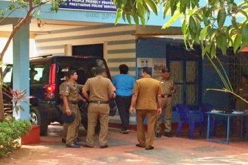 காதலனை திட்டியதால் 18 வயது யுவதி எடுத்த விபரீத முடிவு!