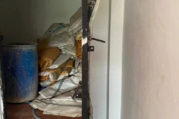 அட்டாளைச்சேனையில் இரண்டரை இலட்சம் ரூபா பெறுமதியான உரைப் பைகள் கொள்ளை