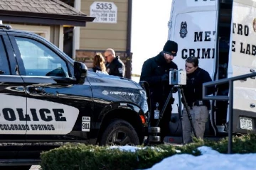 சொந்த பிள்ளைகளை கொலை செய்து தப்பிய தாயார்: திருட்டு சம்பவம் விசாரிக்க சென்ற பொலிசாருக்கு காத்திருந்த அதிர்ச்சி