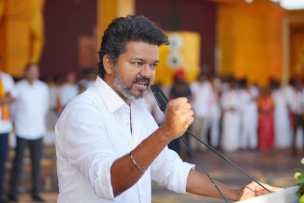 விஜய் - சங்கீதாவின் திருமண புகைப்படங்கள்.. பலரும் பார்த்திராத போட்டோஸ் இதோ | Actor Vijay Sangetha Marriage Photos