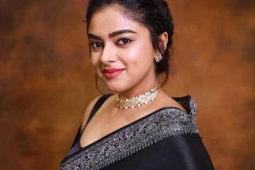 நடிகை சித்தி இத்னானி லேட்டஸ்ட் போட்டோஷூட்