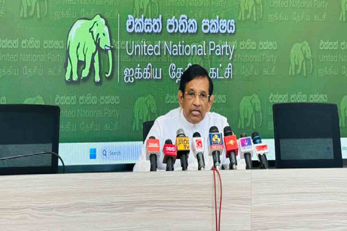 சொந்த திருட்டுக்களை மூடிமறைக்கவா அரசிற்கு ஆணை வழங்கப்பட்டது..! முன்னாள் அமைச்சர் கேள்வி | Did The Gover Get Mandate Cover Up Its Own Thefts