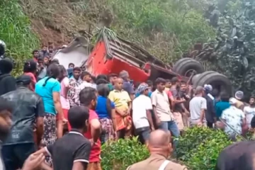 கொத்மலையில் விபத்திற்குள்ளான பேருந்து ஆய்வுக்கு