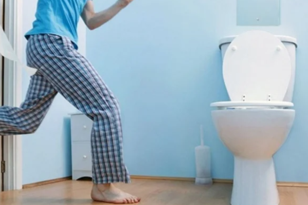 ඔයාටත් දැන් දැන් මේ ඉඟි ලැබෙනවා නම් වකුගඩුවල තත්ත්වේ භයානකයි | Night Urination Could Signal Kidney Damage