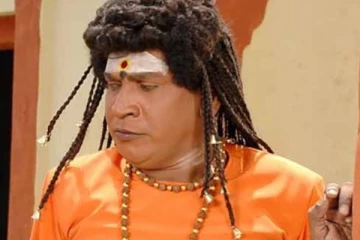 அமாரா தேஷ்கே! என்னத்த பேசுரானுங்க புரியலையே! உபி முதலமைச்சர் புகைப்படம்