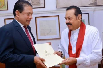 අගමැති ලේකම්ටත් කොරෝනා..අගමැති මහින්ද පලමු පෙල ආශ‍්‍රිතයෙක් වෙයි..