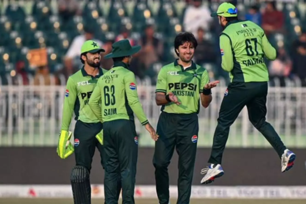 6 விக்கெட் வித்தியாசத்தில் இலங்கை அணியை வீழ்த்திய பாகிஸ்தான் அணி | Pakistan Beat Sri Lanka By 6 Wickets 6 விக்கெட் வித்தியாசத்தில் இலங்கை அணியை வீழ்த்திய பாகிஸ்தான் அணி | Pakistan Beat Sri Lanka By 6 Wickets