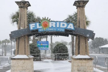 அமெரிக்காவில் கடும் பனிப்புயலால் பாதிப்படைந்த 10 பேர் உயிரிழப்பு